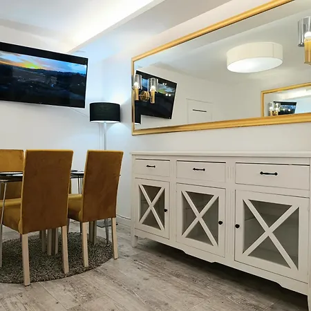Wola Mirow 3 * Warszawa