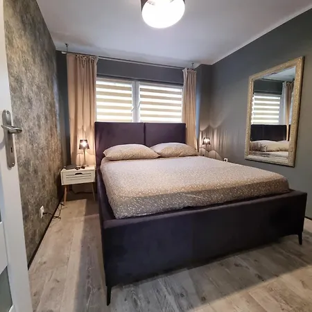 Wola Mirow 3 * Varsóvia