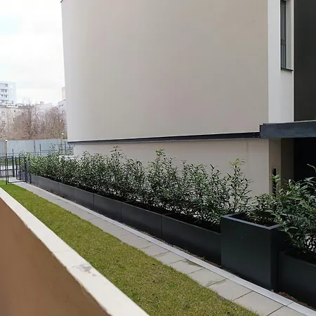 아파트 Wola Mirow 3 바르샤바